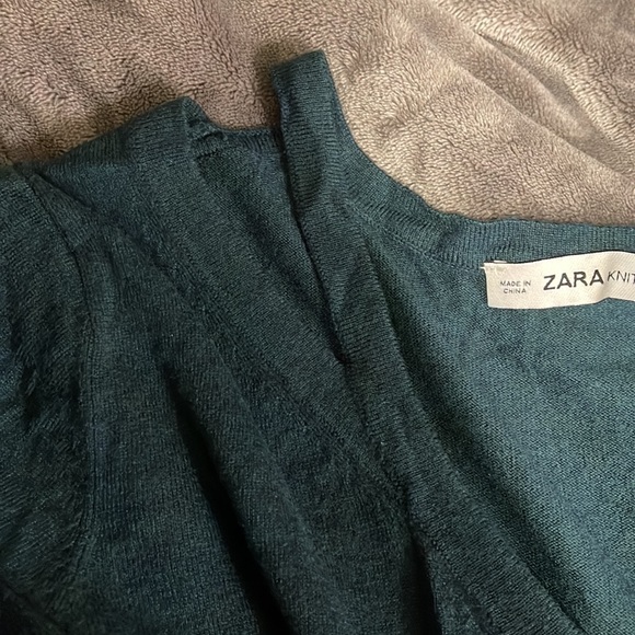 Zara - Green Knit Long Sleeve - Picture 4 of 5